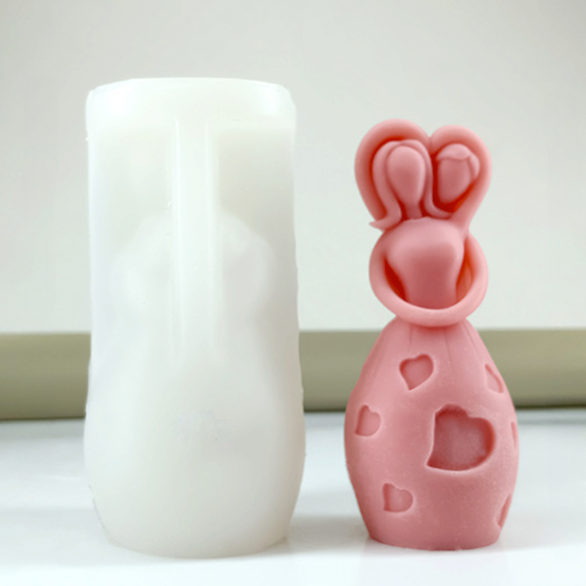 Mother Hugging Child Candle Si - Candle Making For Kids avis et prix